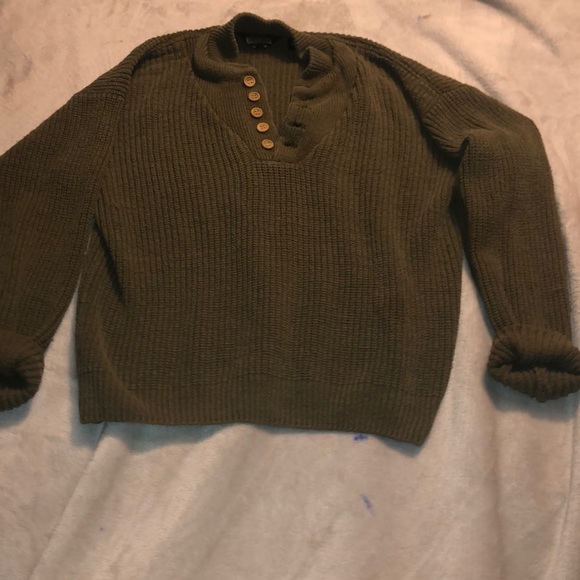 Sweater - Picture 1 of 2